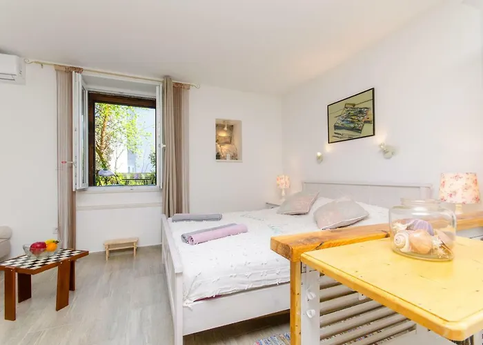 Hello アパート *